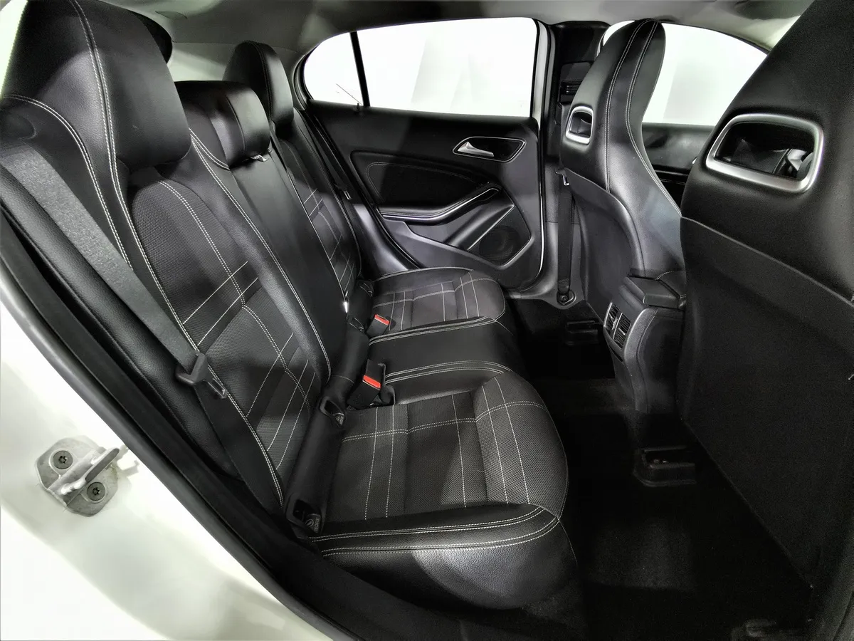 Mercedes-Benz GLA 200 7G-DCT (150 л.с.) Особая серия Белый в АВИЛОН. Слайд №15