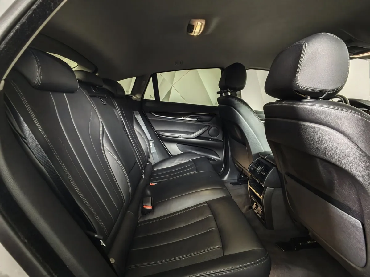 BMW X6 xDrive30d Steptroniс (249 л.с.) Белый в АВИЛОН. Слайд №13