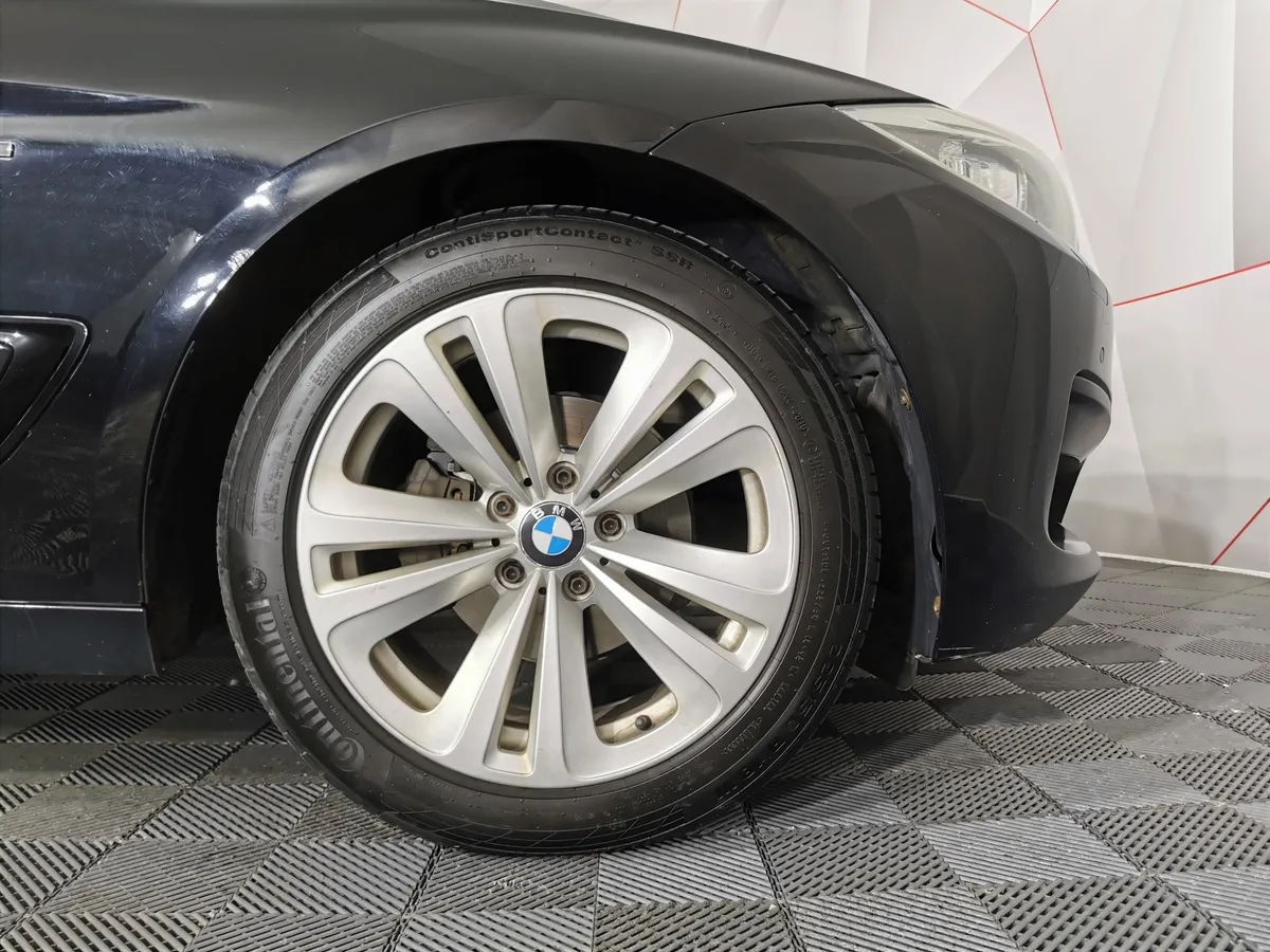 BMW 3 серия 320i xDrive AT (184 л.с.) Черный в АВИЛОН. Слайд №7