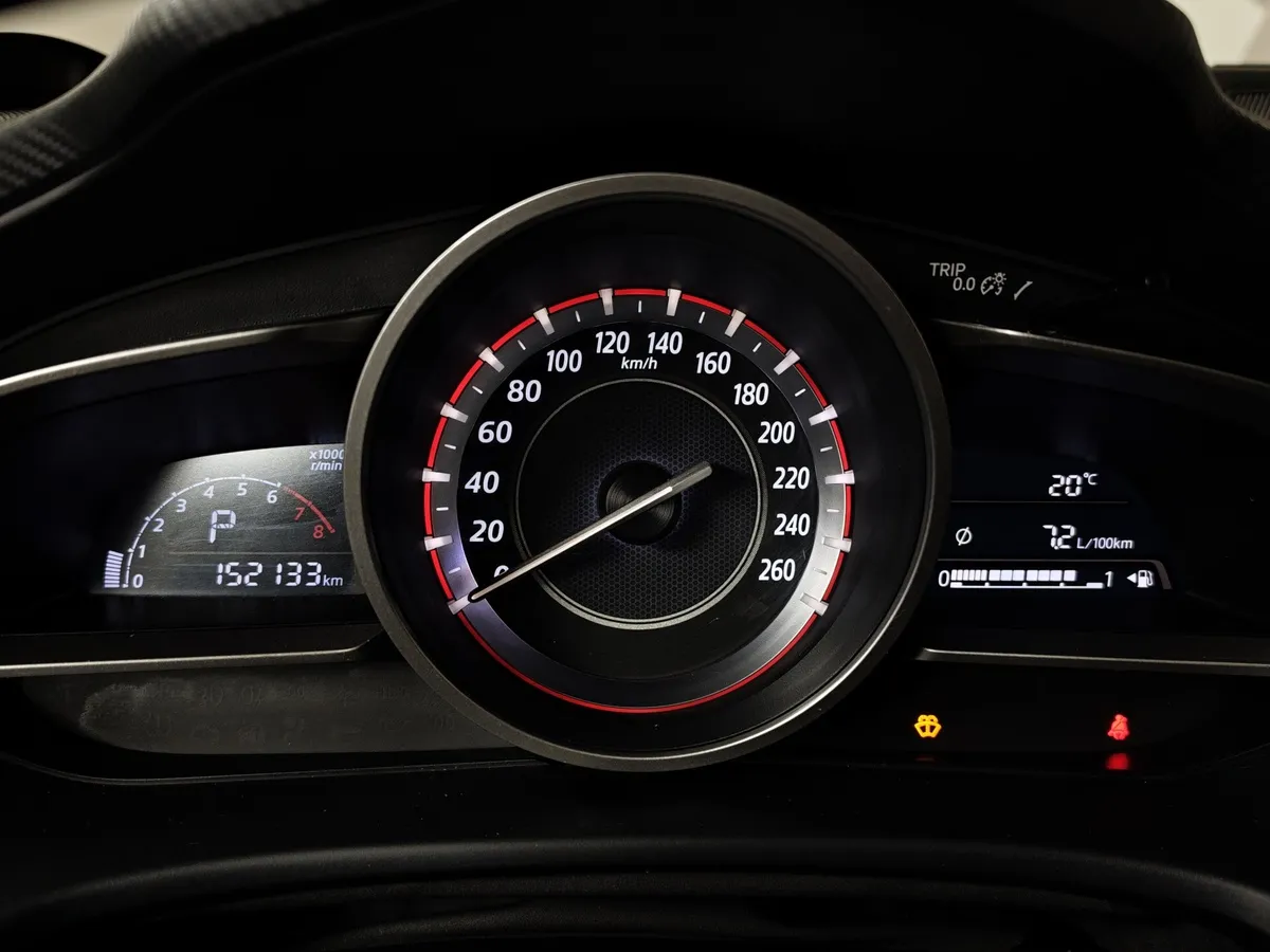 Mazda 3 1.6 AT (104 л.с.) Коричневый в АВИЛОН. Слайд №18