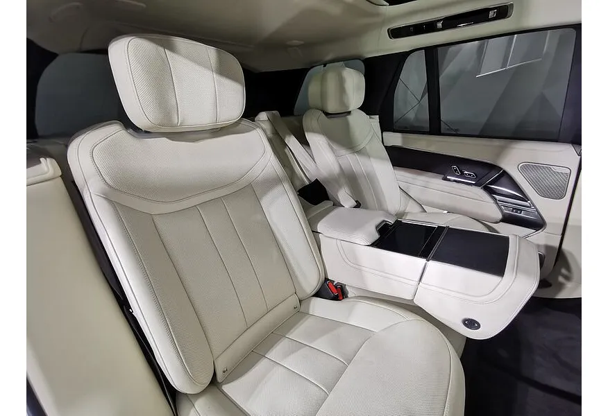 Land Rover Range Rover 3.0 P400 MHEV AT AWD (400 л.с.) Autobiography Серый в АВИЛОН. Слайд №16