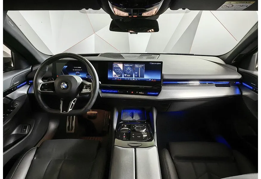 BMW 5 серия 520d xDrive AT (197 л.с.) Черный в АВИЛОН. Слайд №11