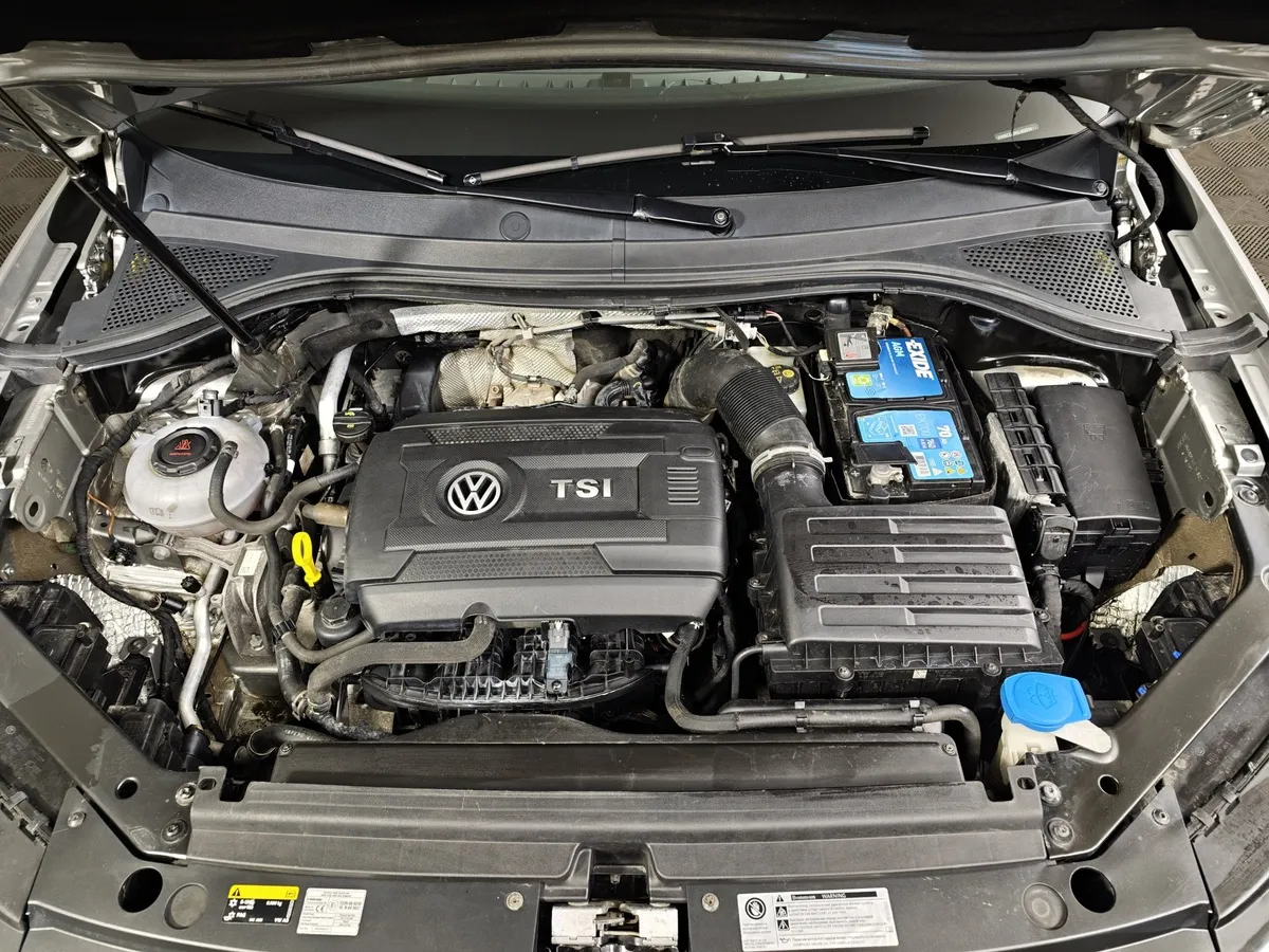 Volkswagen Tiguan 2.0 TSI 4Motion DSG (220 л.с.) Sportline Серебристый в АВИЛОН. Слайд №11