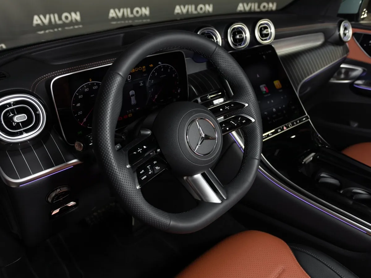 Mercedes-Benz GLC 300 4MATIC 9G-TRONIC (258 л.с.) Серый в АВИЛОН. Слайд №7