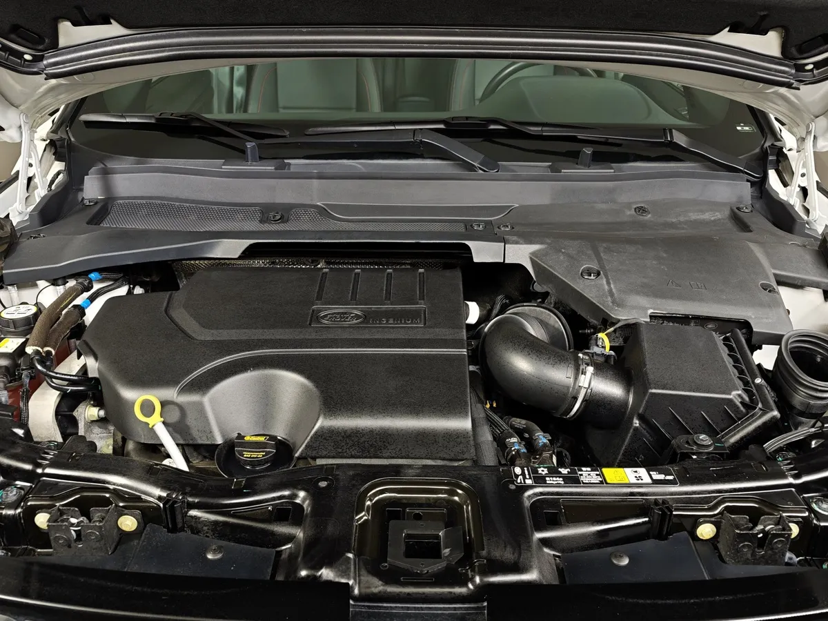 Land Rover Discovery Sport 2.0 Si4 AT AWD (249 л.с.) R-Dynamic SE Белый в АВИЛОН. Слайд №11