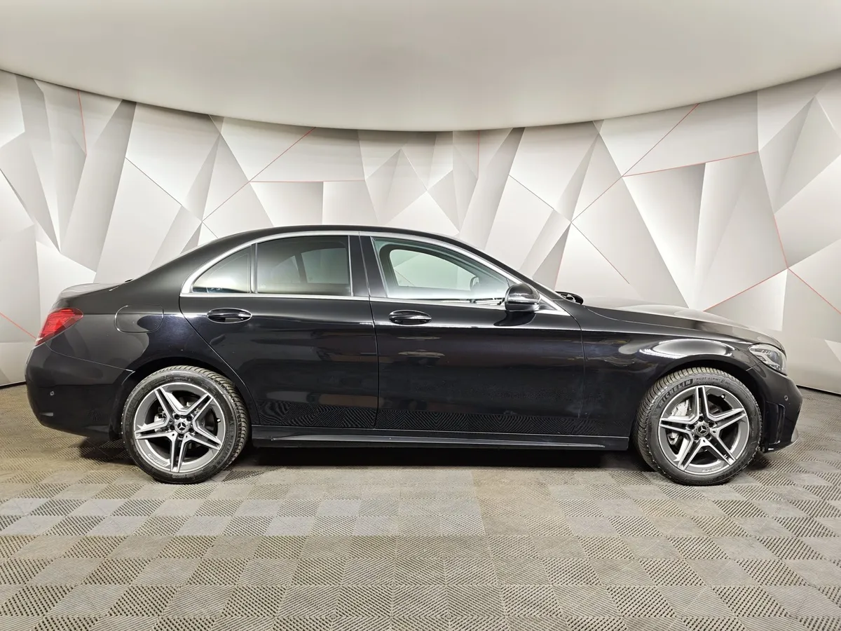 Mercedes-Benz C-Класс C 200 9G-TRONIC 4MATIC (190 л.с.) Sport Черный в АВИЛОН. Слайд №6