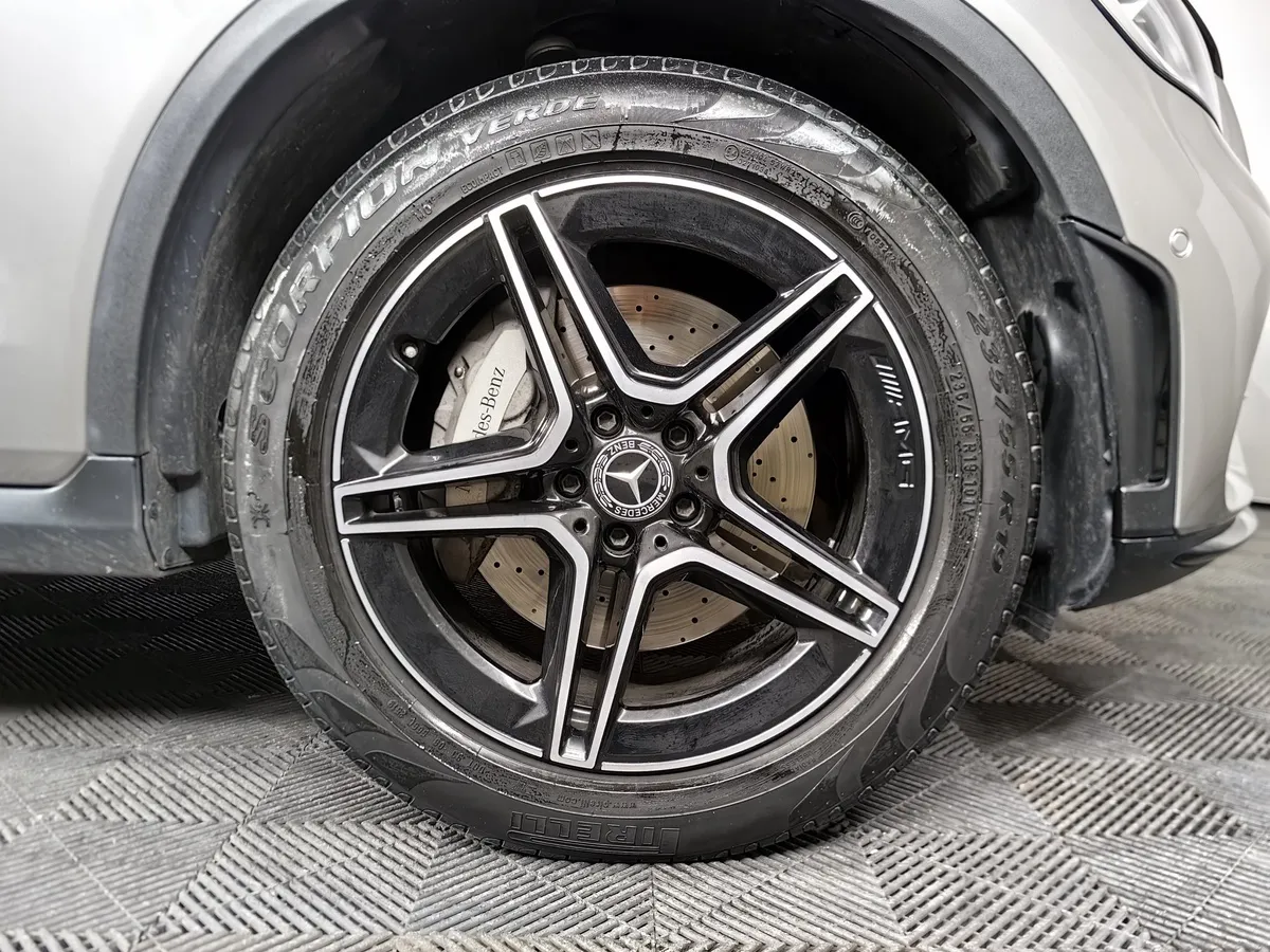Mercedes-Benz GLC 300 9G-TRONIC 4MATIC (249 л.с.) Sport Plus (Локальная сборка) Серебристый в АВИЛОН. Слайд №9