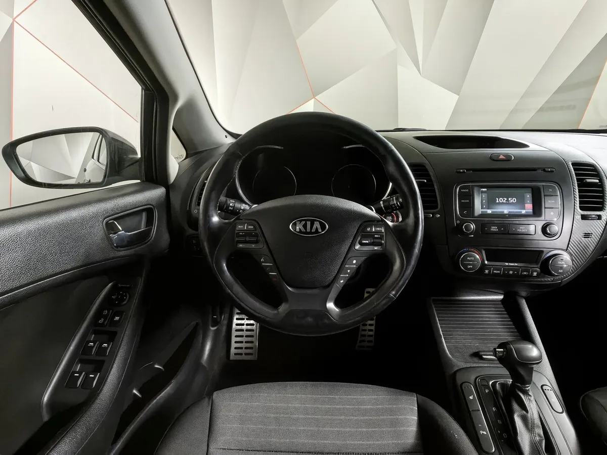 Kia Cerato 1.6 AT (130 л.с.) Черный в АВИЛОН. Слайд №19