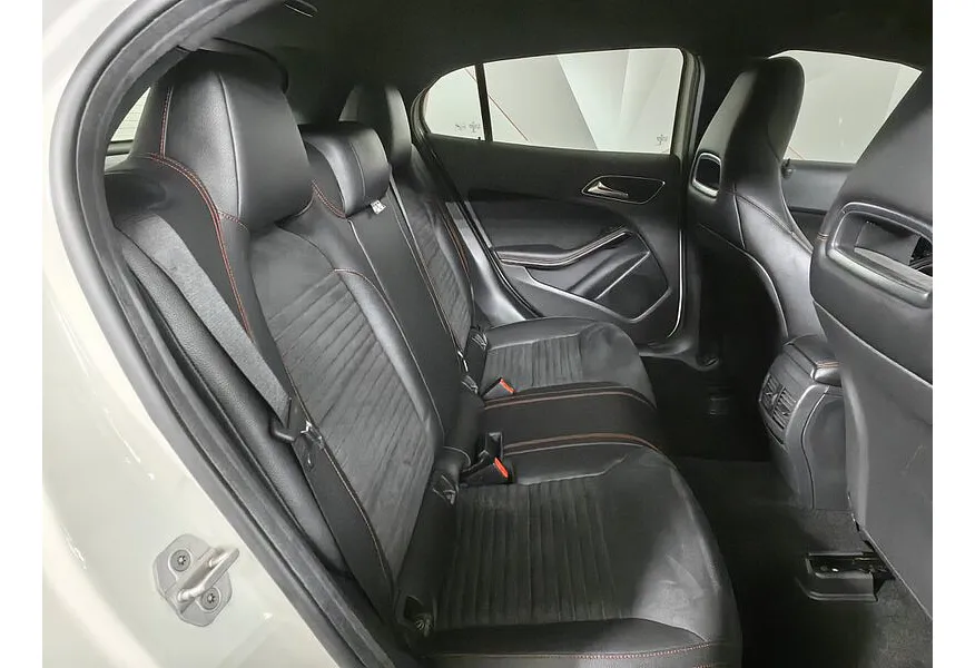 АВИЛОН - Mercedes-Benz GLA 250 7G-DCT 4MATIC (211 л.с.) Особая серия Белый - slide 12