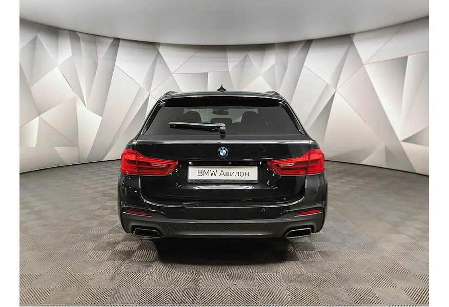 BMW 5 серия M550d xDrive Steptronic (400 л.с.) Черный в АВИЛОН. Слайд №4