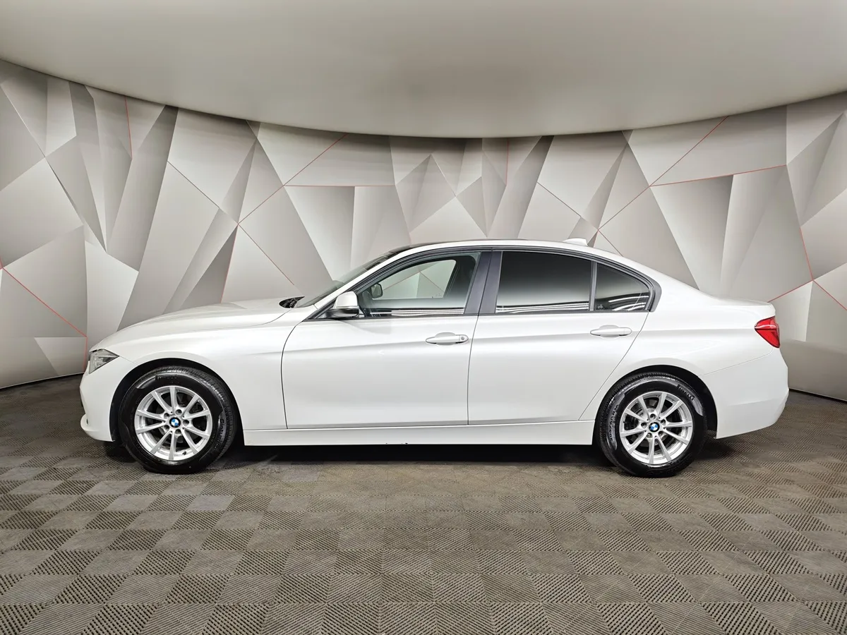 BMW 3 серия 320i xDrive AT (184 л.с.) M Sport Белый в АВИЛОН. Слайд №5