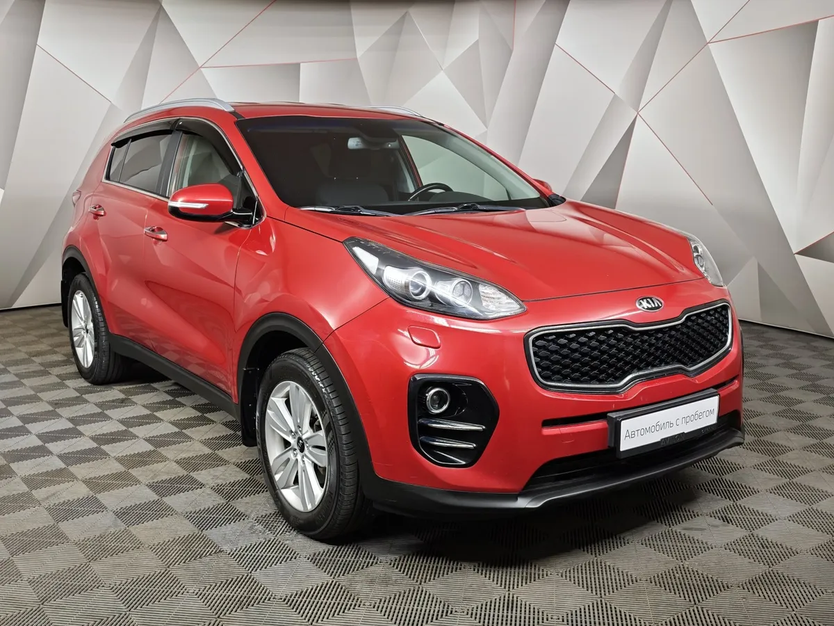 Kia Sportage 2.0 AT (150 л.с.) Красный в АВИЛОН. Слайд №3