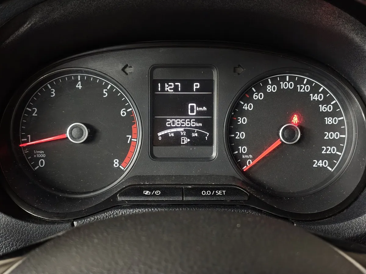 Volkswagen Polo 1.6 MPI AT (110 л.с.) Comfortline Синий в АВИЛОН. Слайд №18