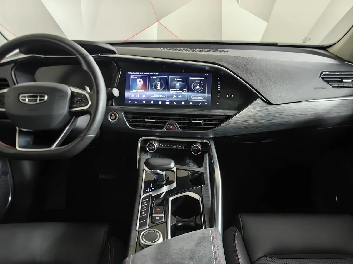 Geely Tugella 2.0 AT AWD (238 л.с.) Flagship Белый в АВИЛОН. Слайд №14