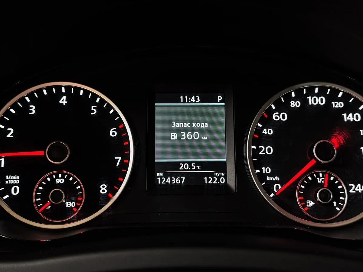 Volkswagen Tiguan 2.0 TSI 4Motion AT (180 л.с.) Sport & Style Коричневый в АВИЛОН. Слайд №18