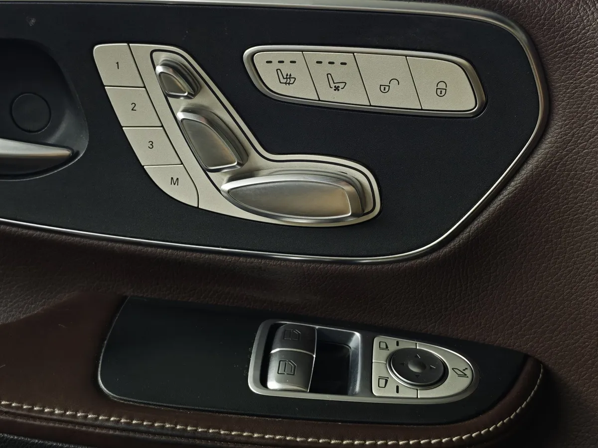 Mercedes-Benz V-Класс V 250 d AT L2 4x4 (190 л.с.) Exclusive Черный в АВИЛОН. Слайд №21