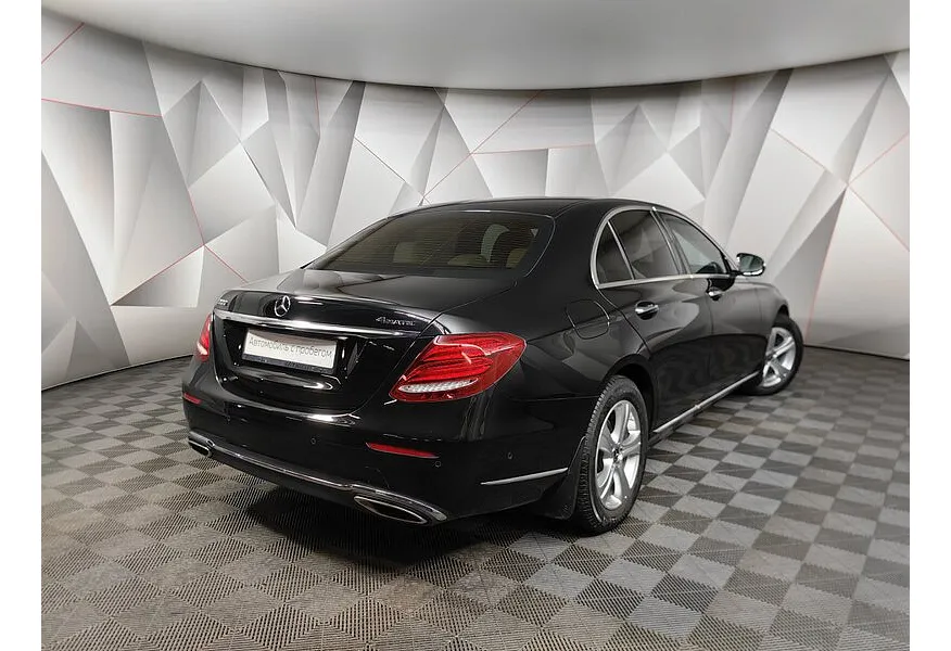 Mercedes-Benz E-Класс E 200 4MATIC 9G-TRONIC (184 л.с.) Exclusive Черный в АВИЛОН. Слайд №2