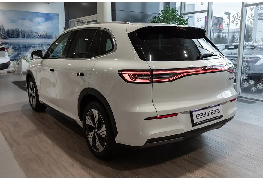 Geely EX5 AT (218 л.с.) Max Белый в АВИЛОН. Слайд №6