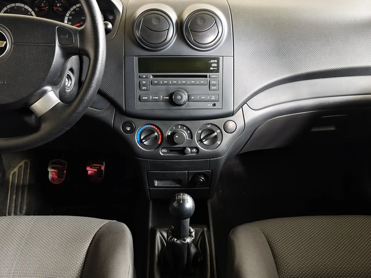 Chevrolet Aveo 1.2 MT (84 л.с.) Желтый в АВИЛОН. Слайд №14