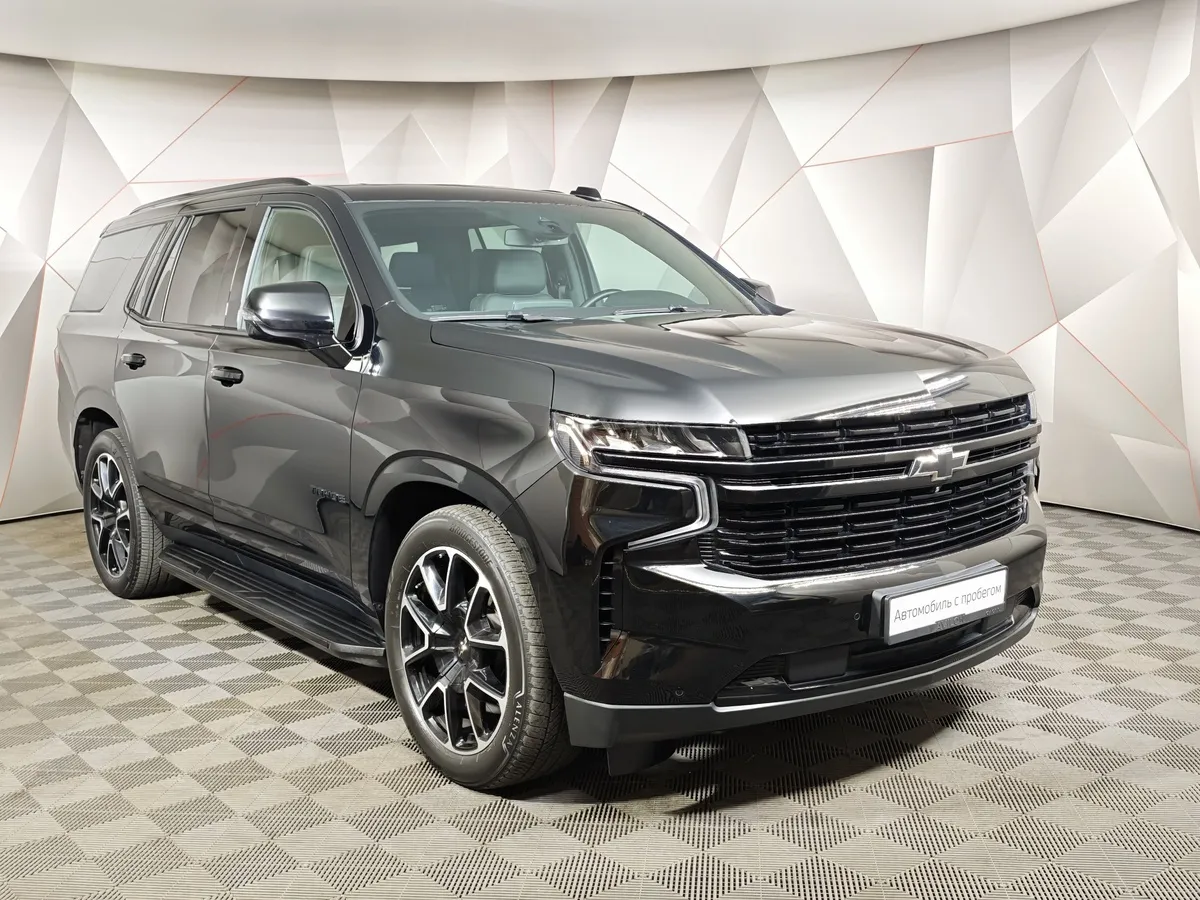 Chevrolet Tahoe 5.3 AT 4WD (343 л.с.) RST Черный в АВИЛОН. Слайд №3