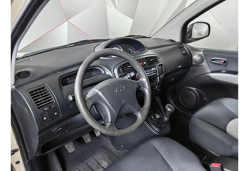 Hyundai Matrix 1.6 MT (103 л.с.) Бежевый в АВИЛОН. Слайд №17