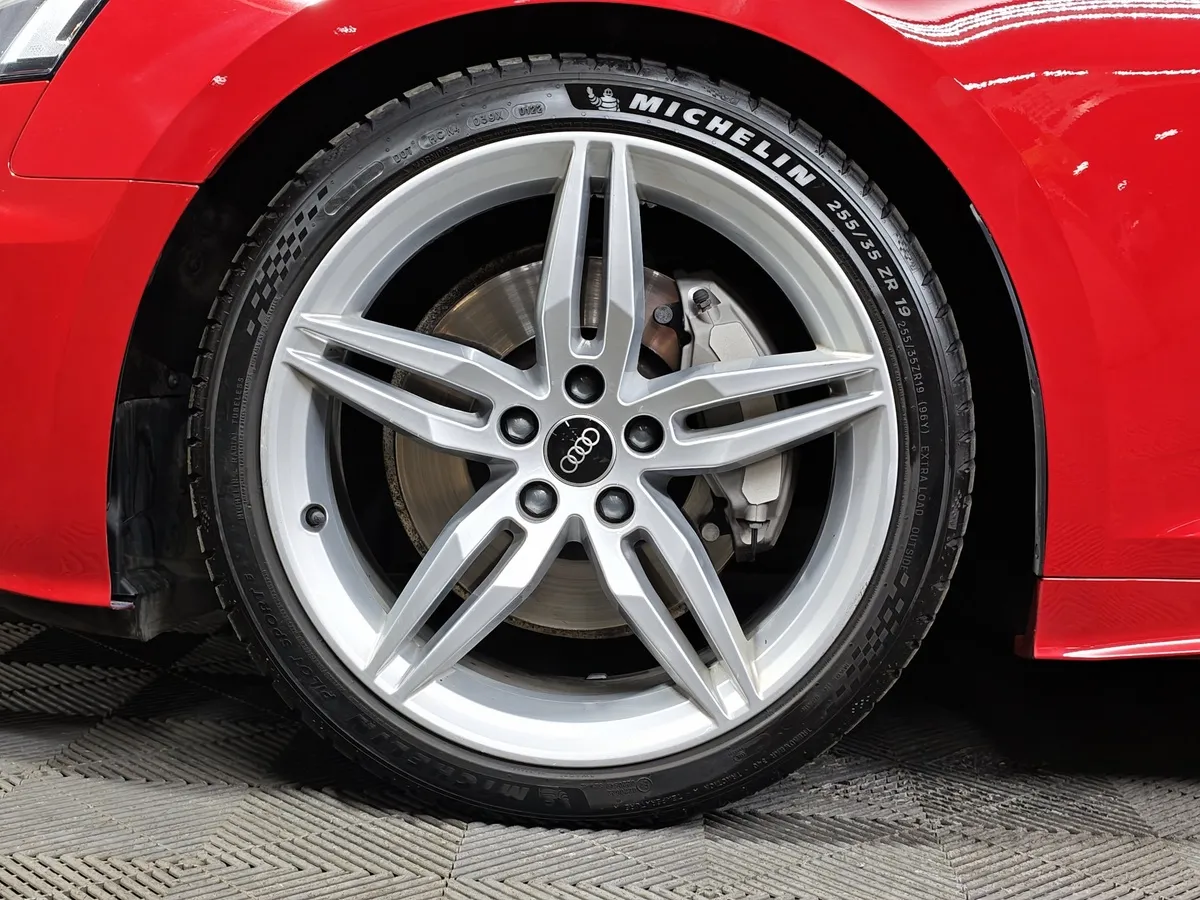 Audi A5 2.0 TFSI S tronic quattro (249 л.с.) Sport Красный в АВИЛОН. Слайд №9