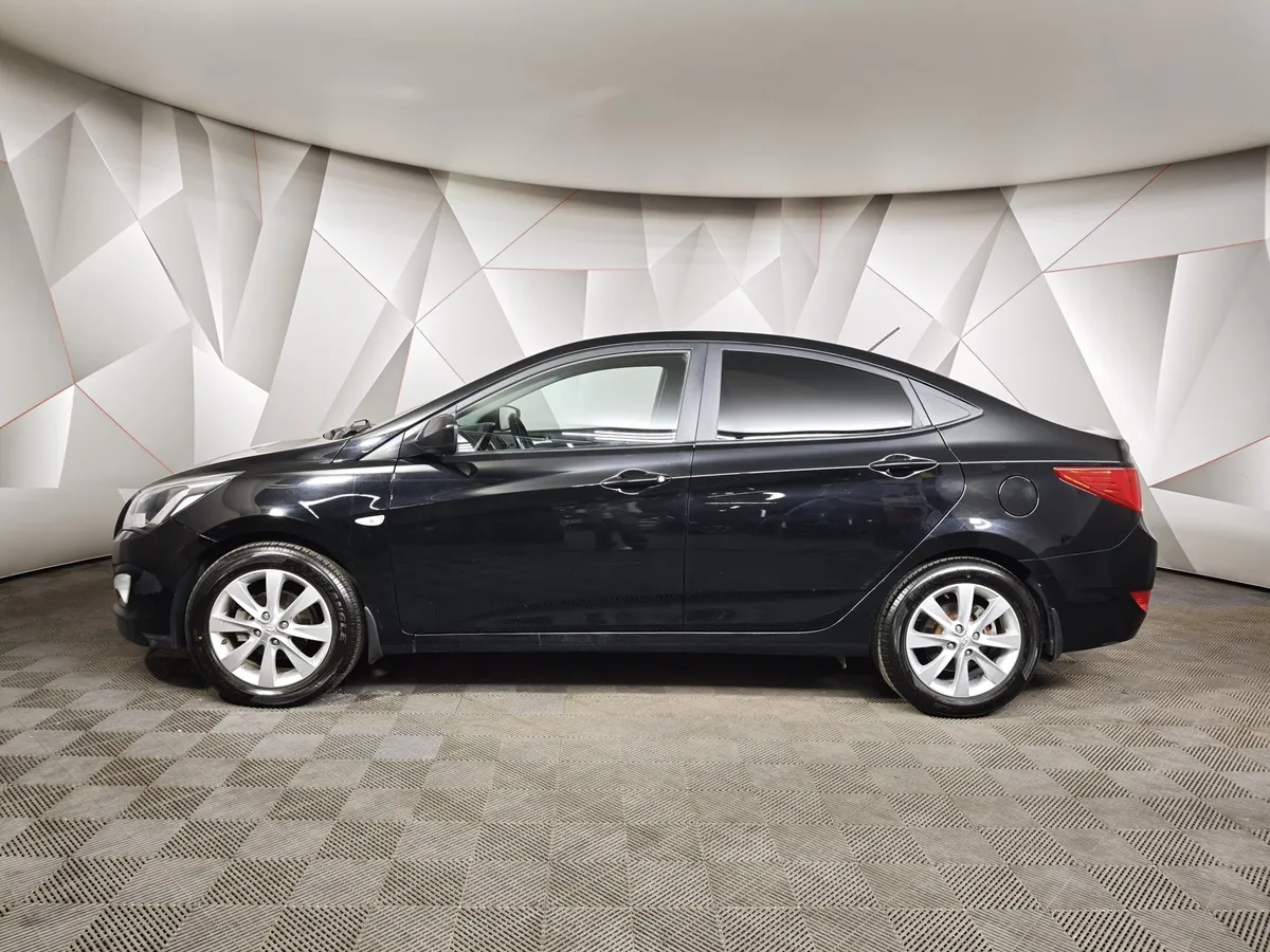 Hyundai Solaris 1.4 AT (107 л.с.) Style Черный в АВИЛОН. Слайд №5