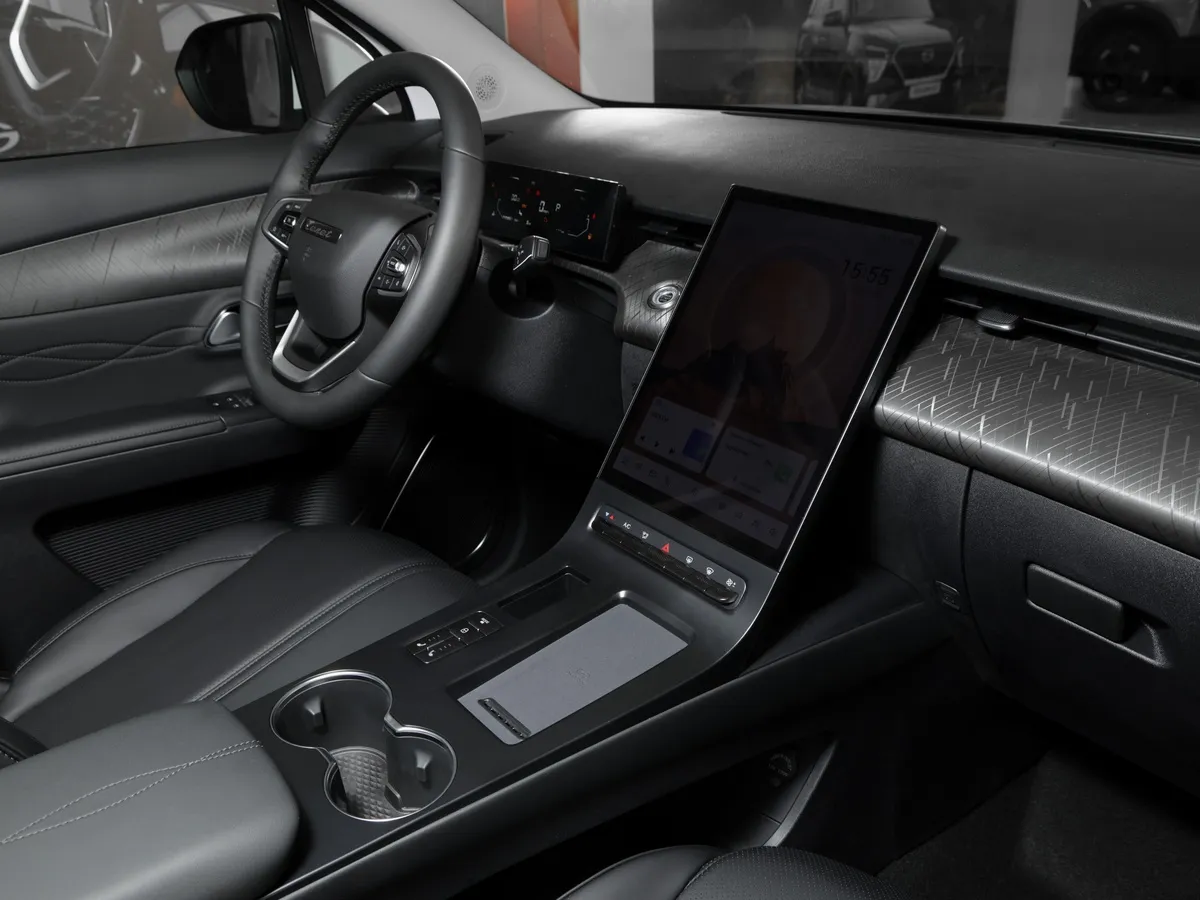 Tenet Plus L4 1.5T 6DCT 2WD (147 л.с.) Элегант Белый в АВИЛОН. Слайд №5