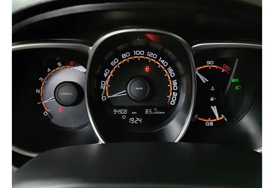 ВАЗ (Lada) Vesta 1.6 MT (106 л.с.) Белый в АВИЛОН. Слайд №17