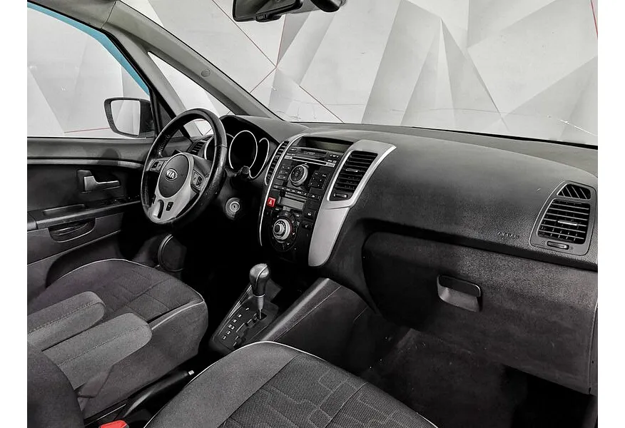 Kia Venga 1.6 AT (125 л.с.) Белый в АВИЛОН. Слайд №13