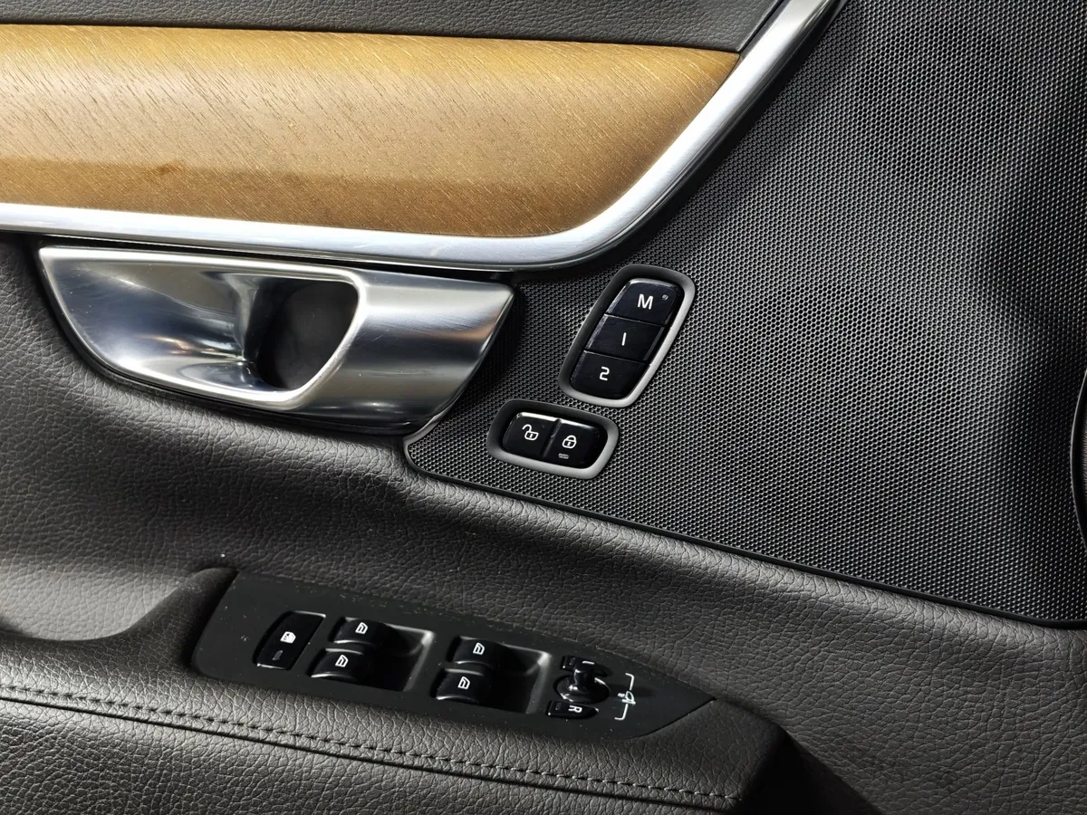 Volvo S90 2.0 T4 Drive-E AT (190 л.с.) Inscription Голубой в АВИЛОН. Слайд №22