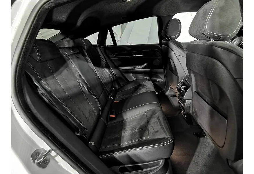 BMW X6 xDrive30d Steptroniс (249 л.с.) Белый в АВИЛОН. Слайд №14