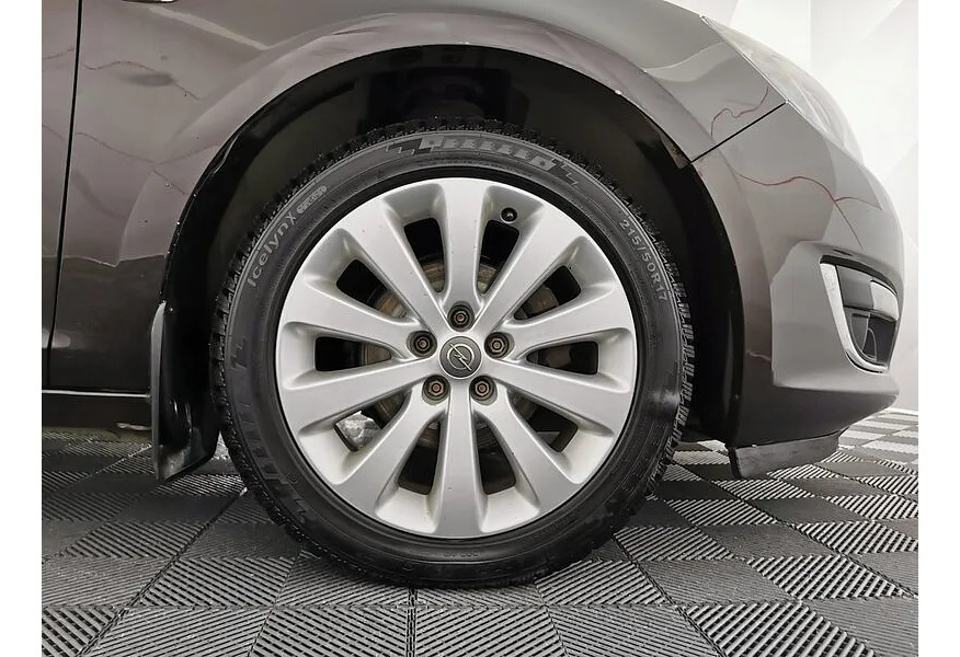 Opel Astra 1.6 AT (115 л.с.) Коричневый в АВИЛОН. Слайд №9