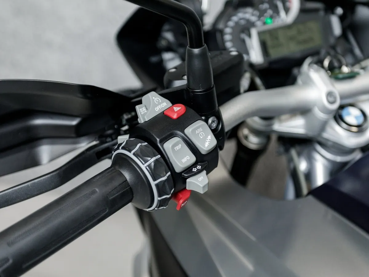 BMW Motorrad R 1200 GS R 1200 GS 1170 см³ (125) 1170 Синий в АВИЛОН. Слайд №11