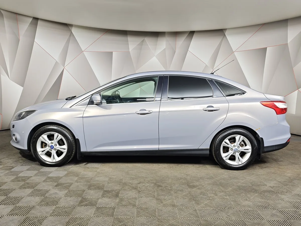 Ford Focus 1.6 Ti-VCT PowerShift (125 л.с.) Trend Голубой в АВИЛОН. Слайд №5