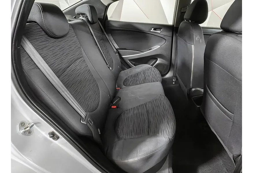 Hyundai Solaris 1.6 AT (123 л.с.) Comfort Серебристый в АВИЛОН. Слайд №14