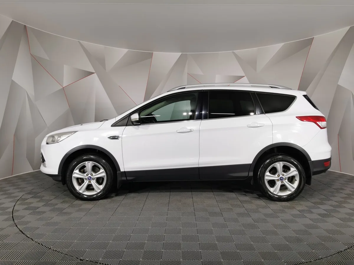 Ford Kuga 1.6 EcoBoost AT AWD (150 л.с.) Titanium Белый в АВИЛОН. Слайд №5