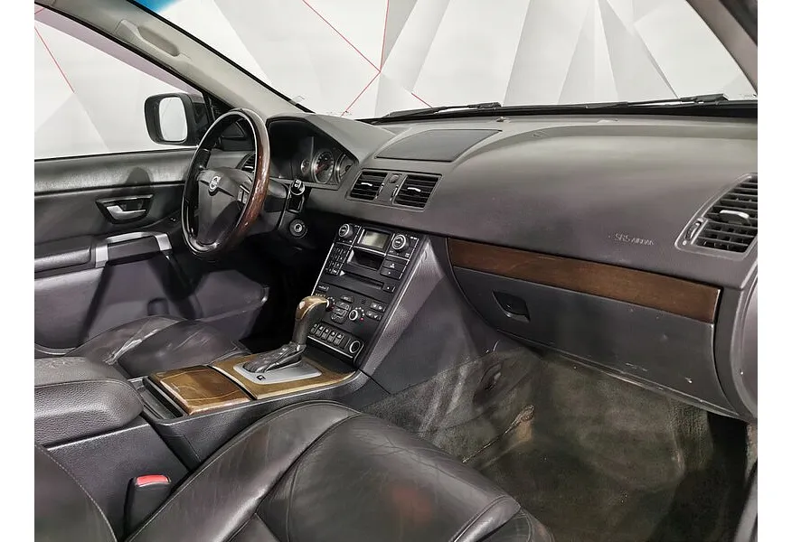 Volvo XC90 2.5 T5 Geartronic AWD (5 мест) (210 л.с.) Черный в АВИЛОН. Слайд №13