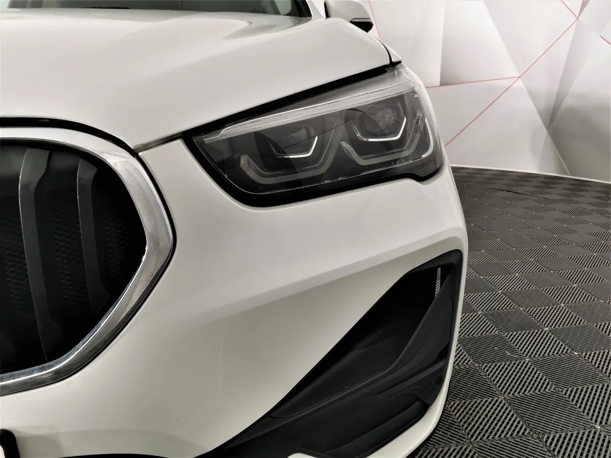BMW X1 18d xDrive (150 л.с.) Advantage Белый в АВИЛОН. Слайд №8