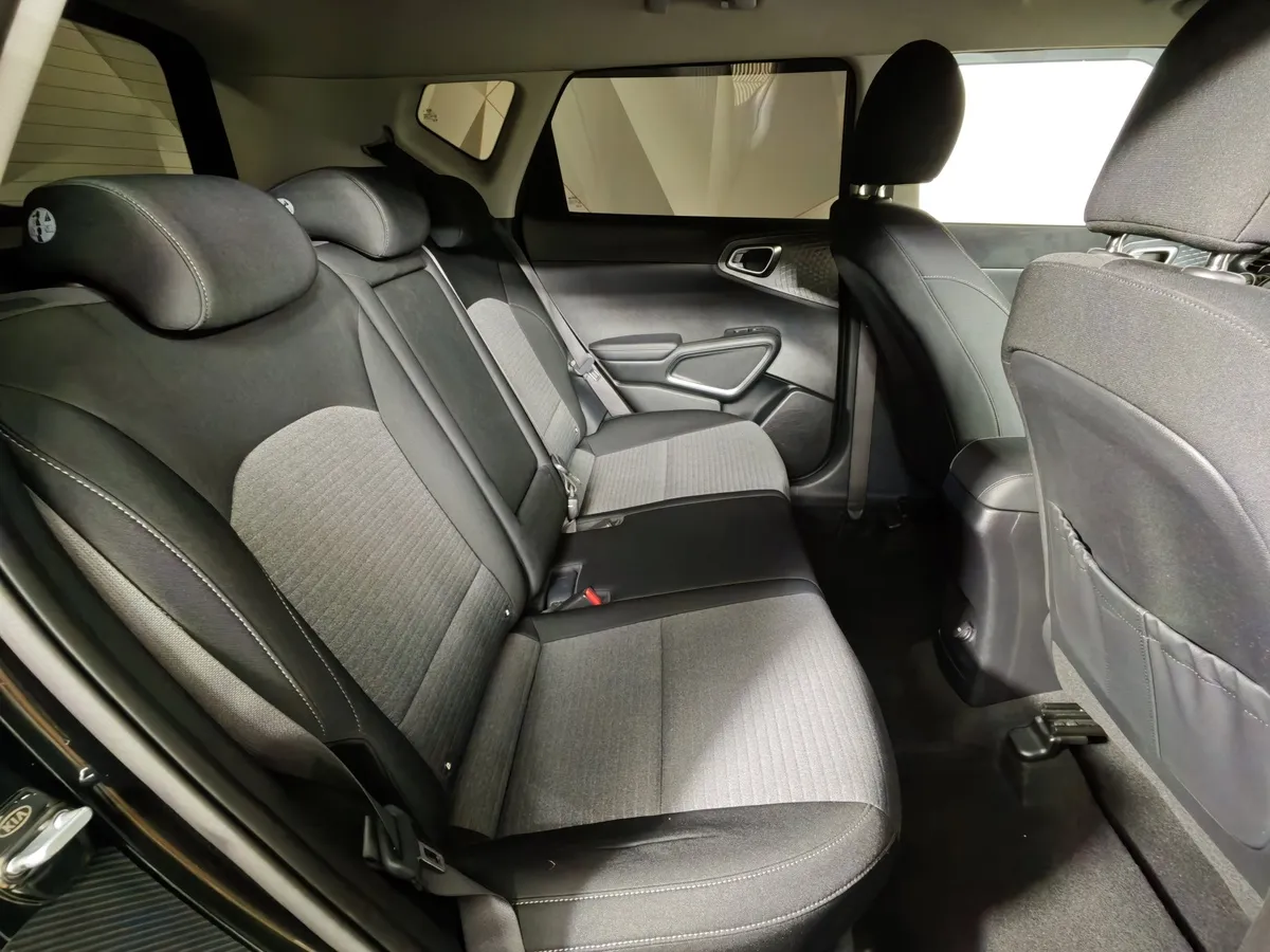 Kia Soul 2.0 MPI AT (150 л.с.) Premium Черный в АВИЛОН. Слайд №16