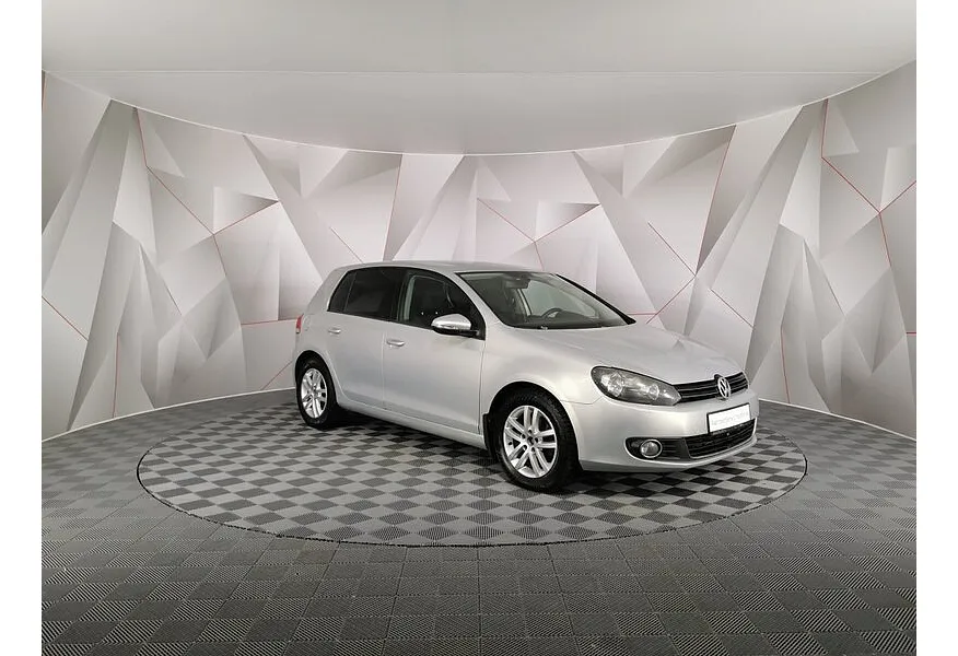 Volkswagen Golf 1.6 DSG (102 л.с.) Trendline Серебристый в АВИЛОН. Слайд №3