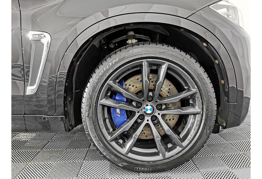 BMW X6 M 4.4 xDrive Steptronic (575 л.с.) Черный в АВИЛОН. Слайд №7