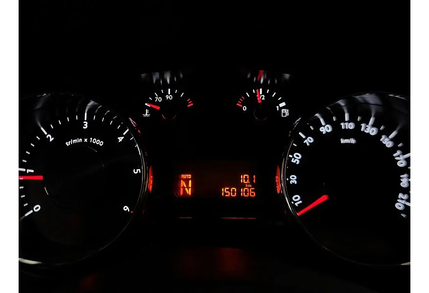 Peugeot 3008 1.6 e-HDi ETG (115 л.с.) Бежевый в АВИЛОН. Слайд №18