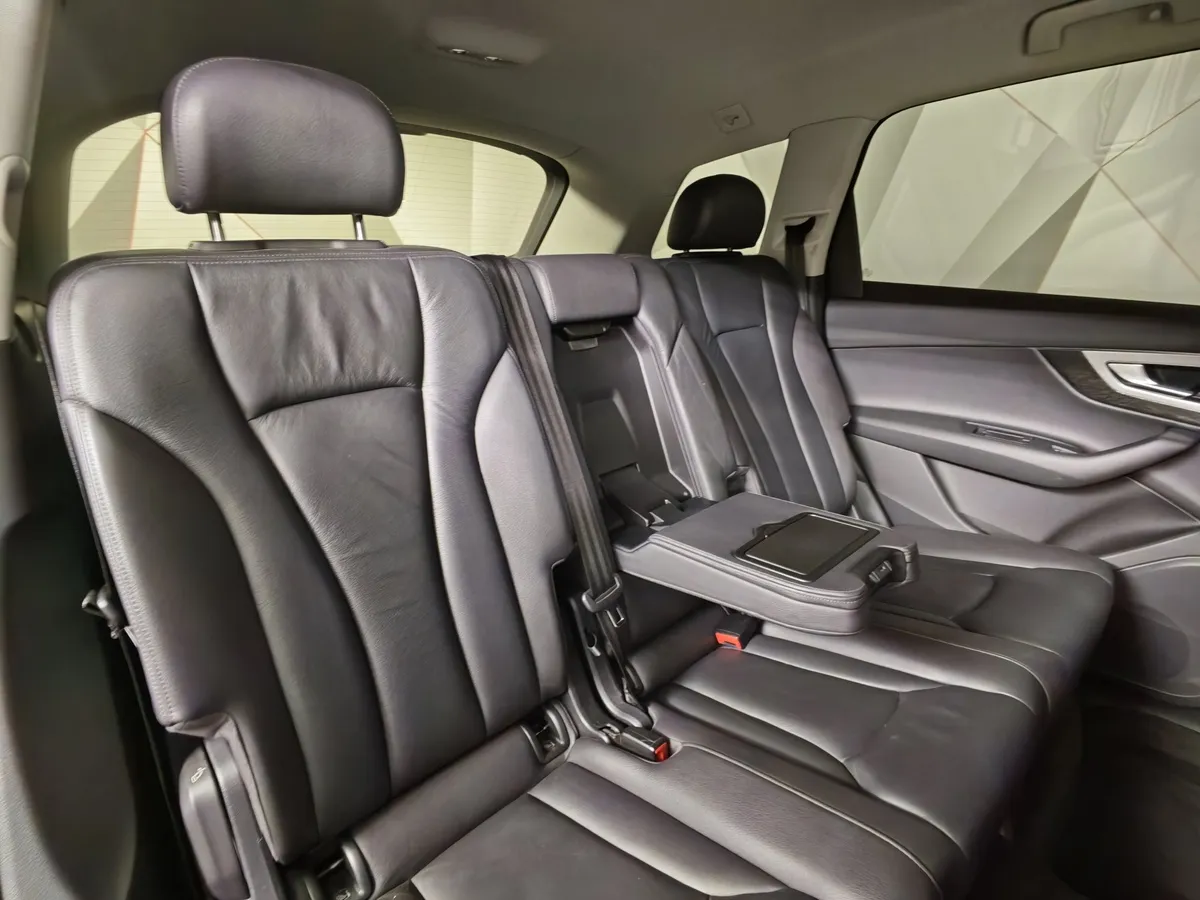 Audi Q7 3.0 TDI Tiptronic quattro (249 л.с.) Белый в АВИЛОН. Слайд №16