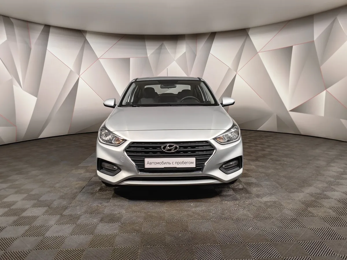 Hyundai Solaris 1.6 AT (123 л.с.) Active Plus Серебристый в АВИЛОН. Слайд №7