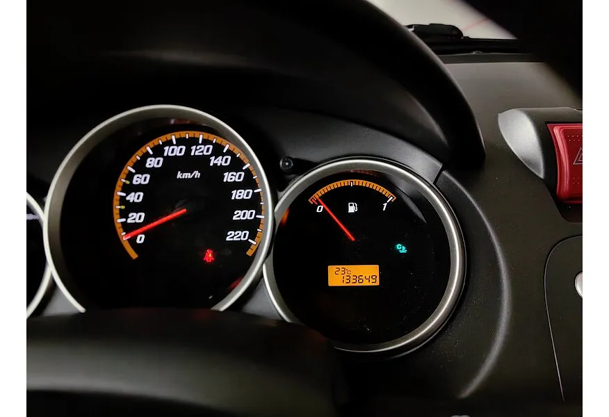 Honda Jazz 1.4 CVT (83 л.с.) Серебристый в АВИЛОН. Слайд №15 Honda Jazz 1.4 CVT (83 л.с.) Серебристый в АВИЛОН. Слайд №15