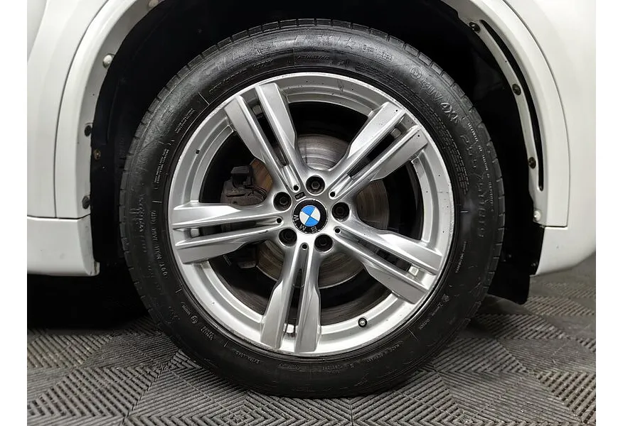 BMW X5 xDrive30d Steptronic (249 л.с.) Белый в АВИЛОН. Слайд №17