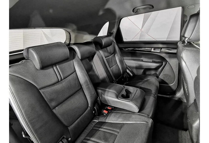 Kia Sorento 2.2 CRDi AT AWD (200 л.с.) Серый в АВИЛОН. Слайд №16