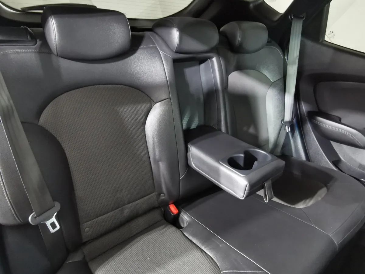 Hyundai ix35 2.0 AT 4WD (150 л.с.) Travel Белый в АВИЛОН. Слайд №16