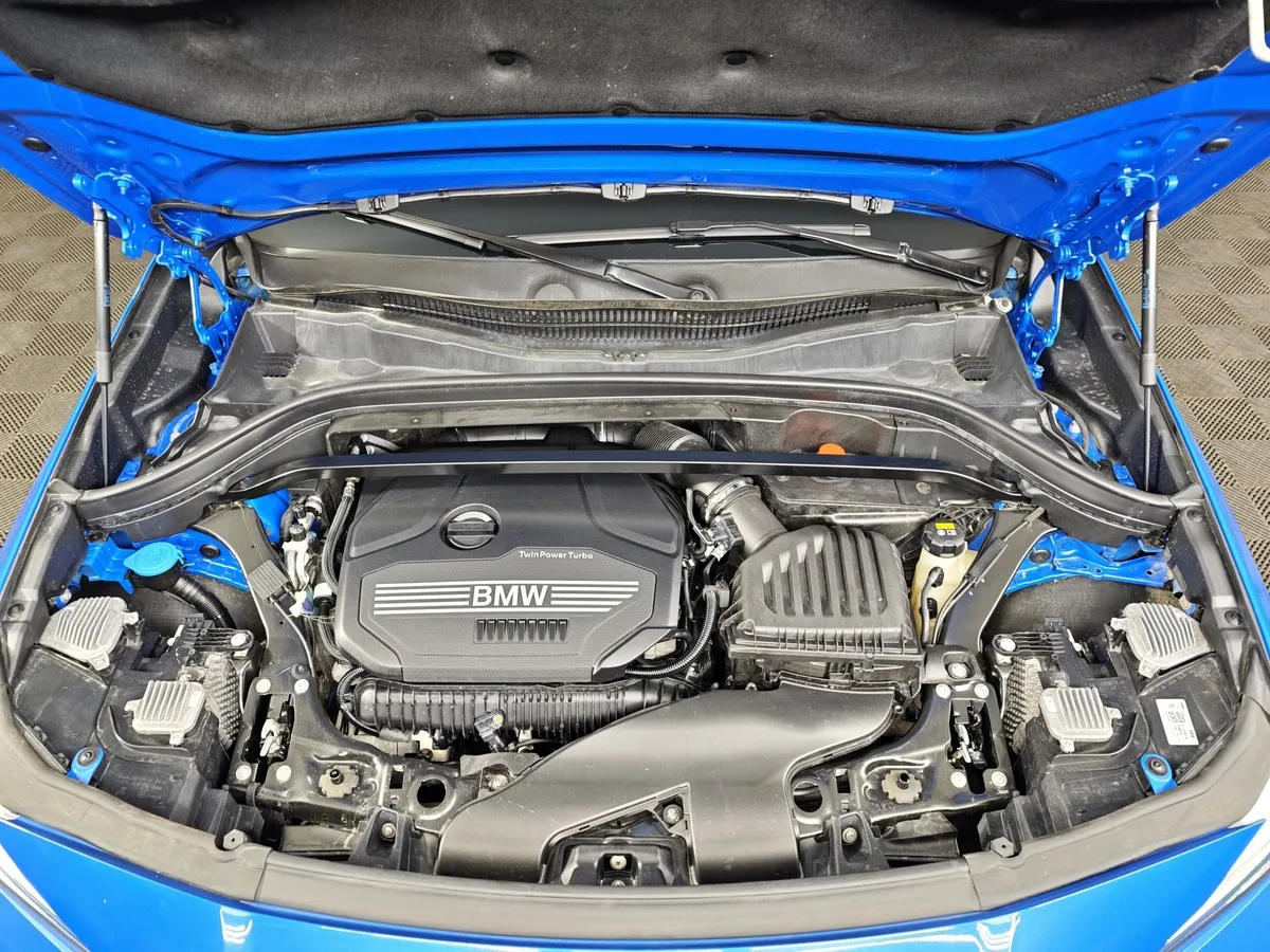 BMW X2 20i xDrive AT (192 л.с.) M Sport Синий в АВИЛОН. Слайд №10